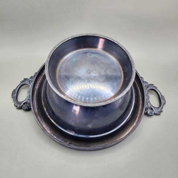 Antique Silverplate Butter Dome Meriden Silver Plate Co. Quadruple Plated - Picture 8 of 9